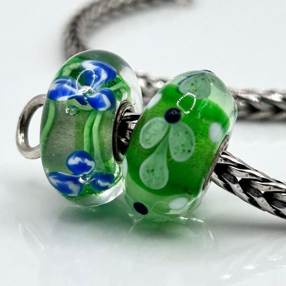TROLLBEADS Set of 2, Blue & Green Theme Flowers & Ferns LAA 925S NEW Condition - Picture 1 of 8